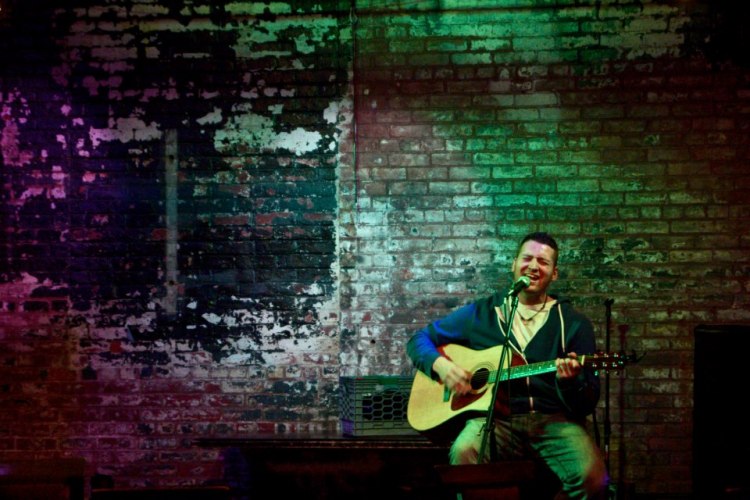 309930_514297568620811_922872414_n